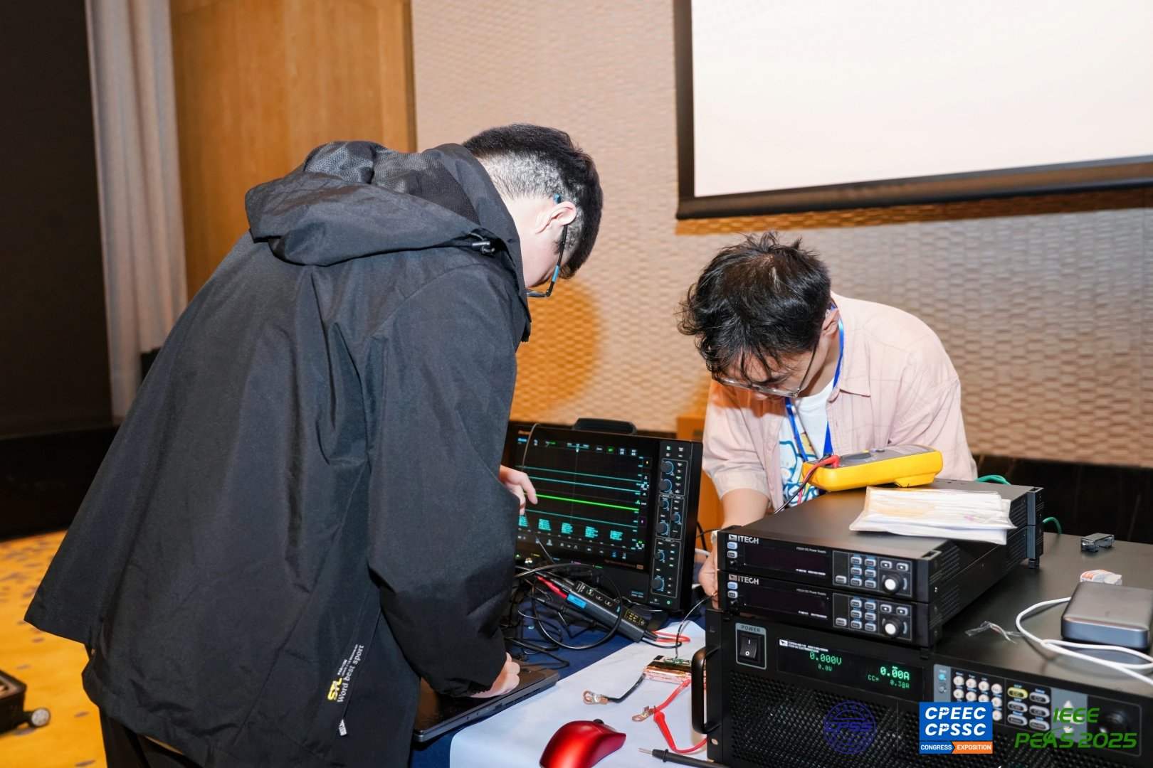 ��У�������Ӵ������������������豸���̶�ά���ܴ���ʵ��