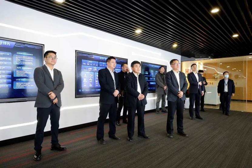 У������±�ˣ��»����밲��������ѧ������ҵ������ѧԺ�밲ȫ��������