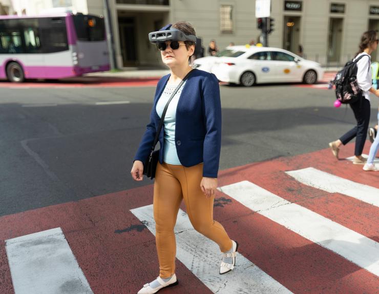 CES�����ܵ�ä�۾��������٣�AI�봥����������ģ�⵼äȮ����